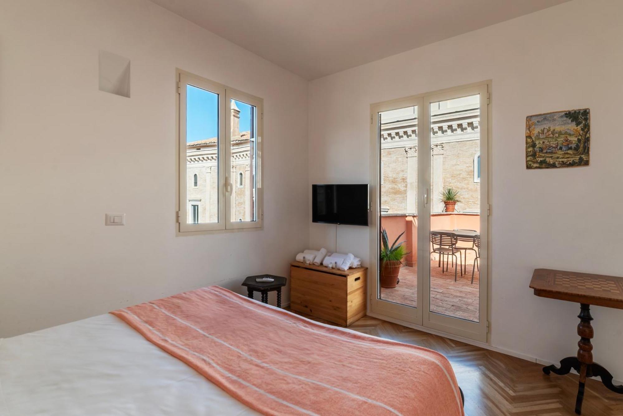 Apartment With Terrace In Via Del Pellegrino - FromhometoΡώμη Εξωτερικό φωτογραφία